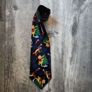 Vintage Disney‎ Men's Silk Tie ~ Winnie the Pooh Christmas Eeyore Piglet Tigger